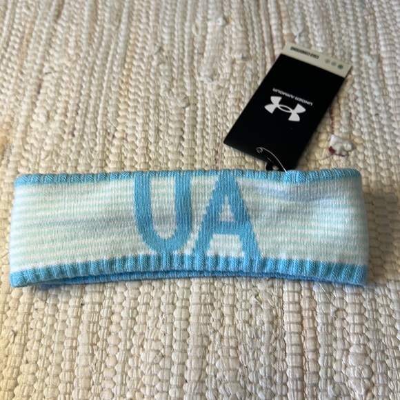 Under Amour Girls Gloves and Headband Set NWT Teal - Picture 3 of 6